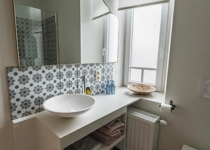 Hébergement de vacances Maison Comtale Rochefort